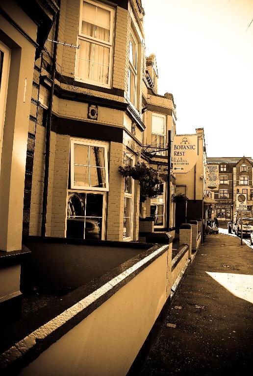 Botanic Rest Queens Quarter Hotel Belfast Exterior photo